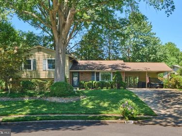 2403 ARROW PARK DRIVE , ALEXANDRIA, VA 22306