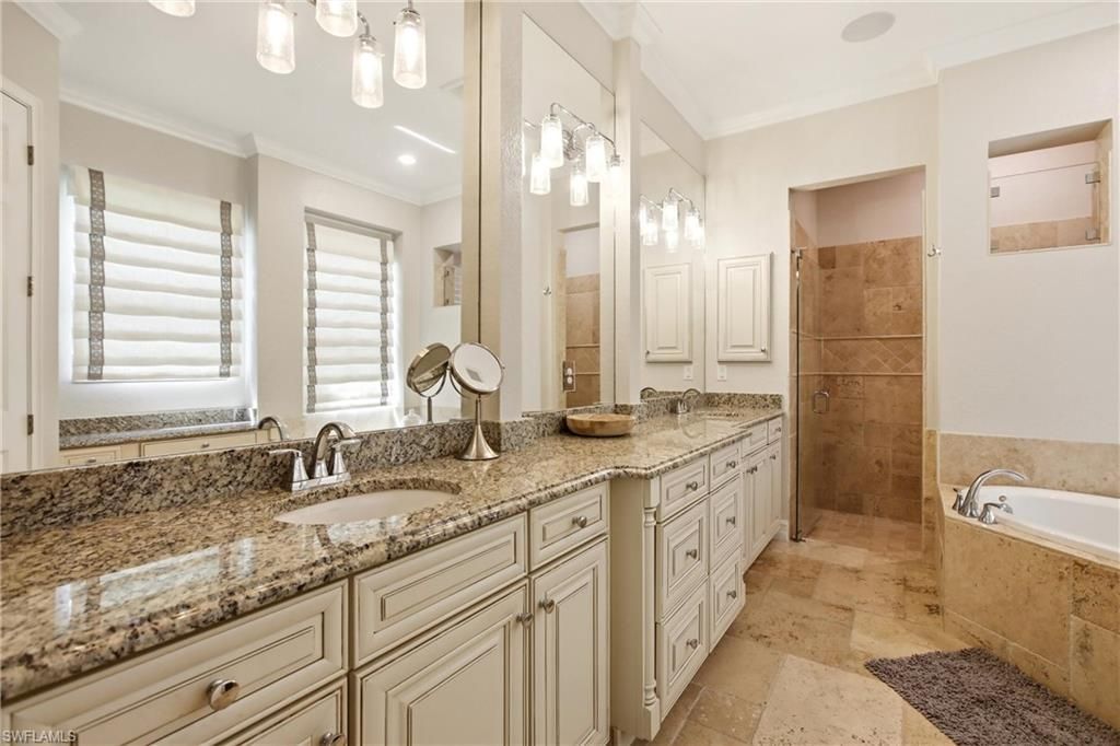 9911 Corso Bello Dr, Naples, FL 34113 Photo