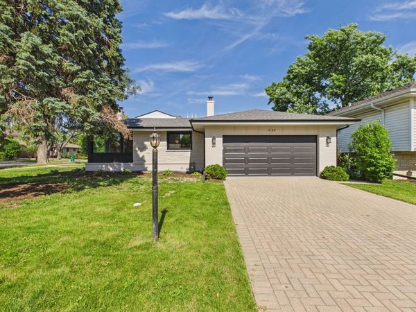 423 N Aldine Avenue , Park Ridge, IL 60068