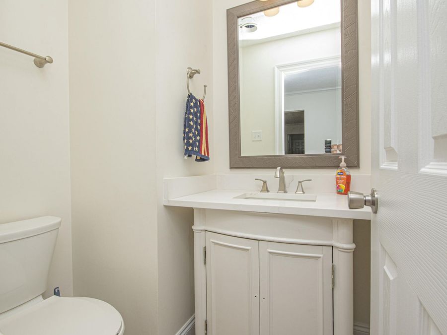 Property Image 100