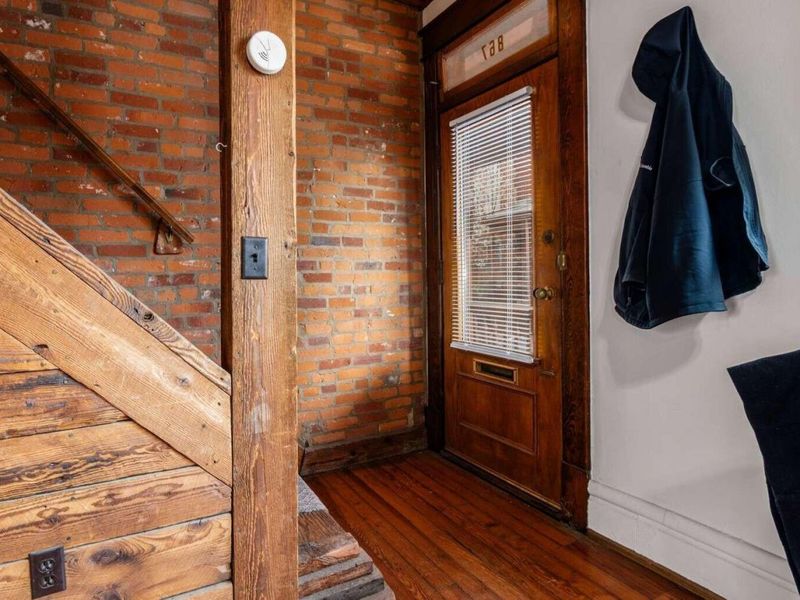 867 Delaware Avenue , Columbus, OH 43215 Photo 5