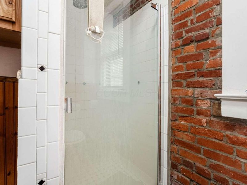 867 Delaware Avenue , Columbus, OH 43215 Photo 9