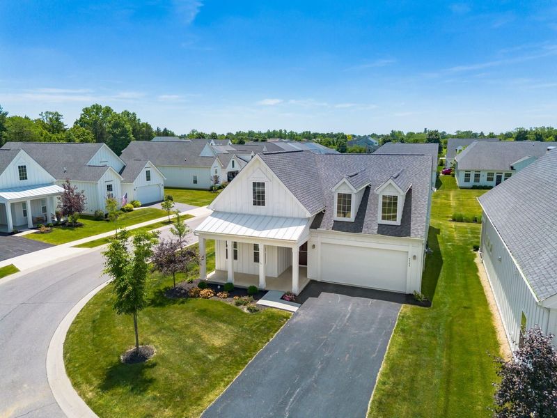 4722 Winding Oak Drive , Delaware, OH 43015 Photo 2