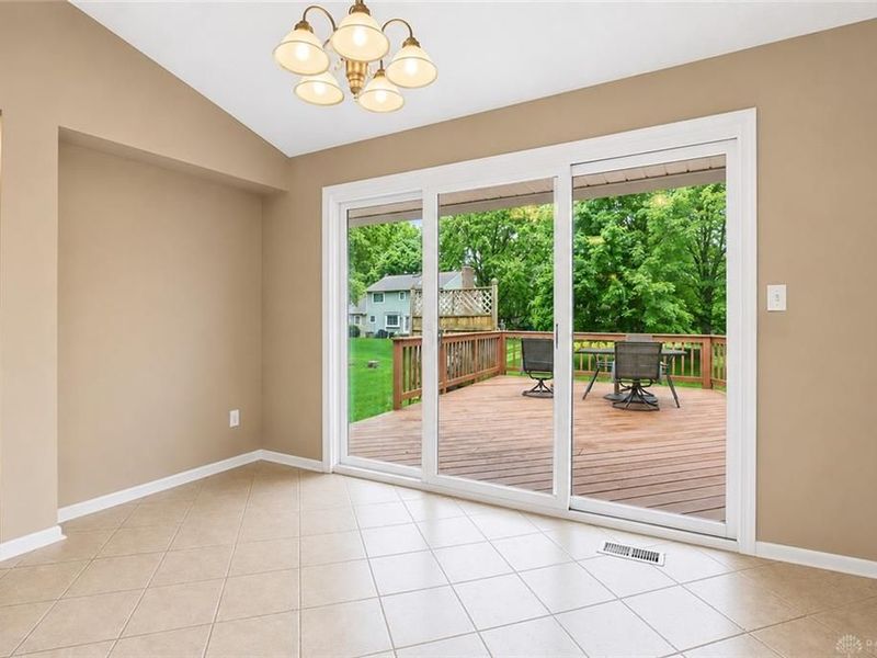 9511 Glenwyck Court, Washington Township, OH 45458 Photo 11