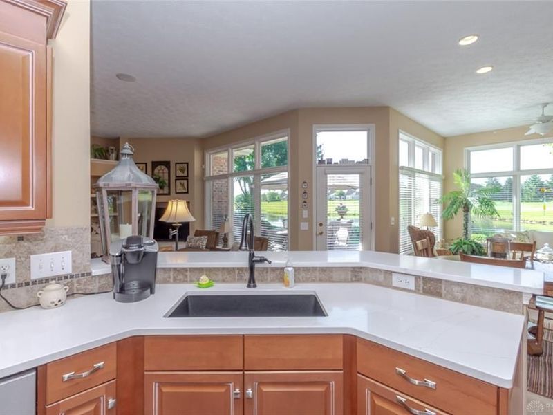 890 Vintage Lake Court, Centerville, OH 45458 Photo 23