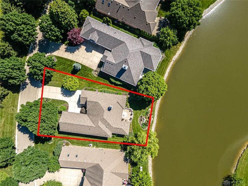 890 Vintage Lake Court, Centerville, OH 45458 Photo 3