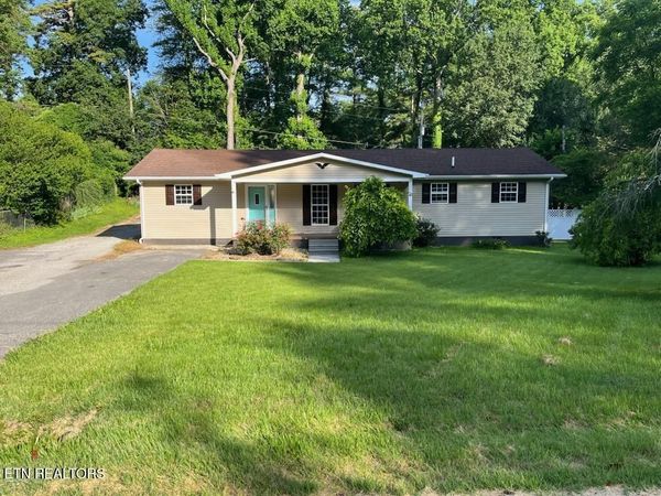304 Shoreline Circle, LaFollette, TN 37766