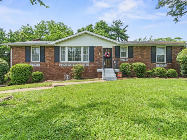 401 Glenpark Dr , Nashville, TN 37217