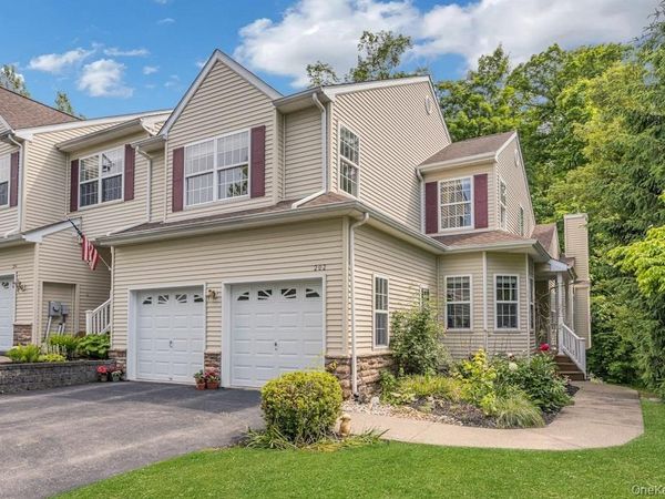 202 Pondview Loop, Unit 202, Wappingers Falls, NY 12590