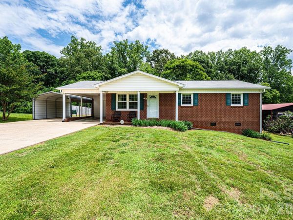 315 Shannonbrook Drive , Newton, NC 28658