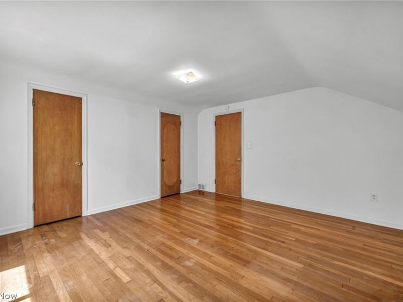 1412 Henning Drive , Lyndhurst, OH 44124 Photo 18