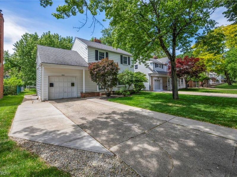 1412 Henning Drive , Lyndhurst, OH 44124 Photo 2