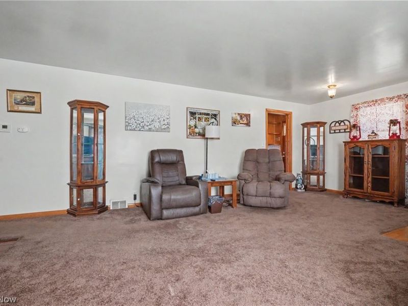 1540 Lilly Lane , Alliance, OH 44601 Photo 11