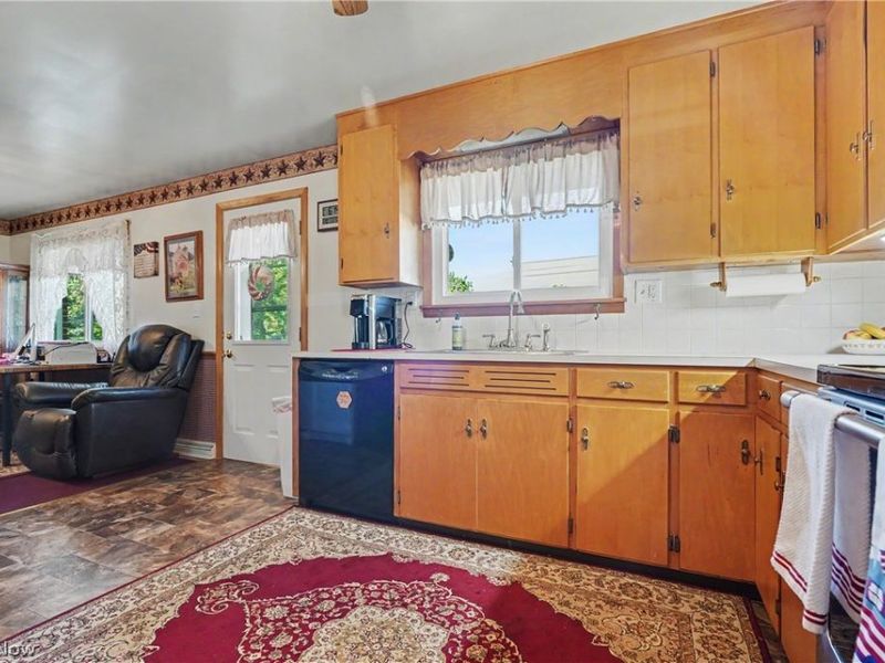 1540 Lilly Lane , Alliance, OH 44601 Photo 16