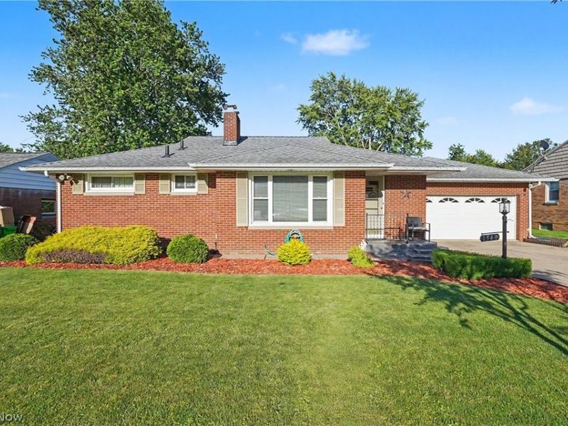 1540 Lilly Lane , Alliance, OH 44601 Photo 2