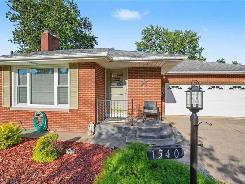 1540 Lilly Lane , Alliance, OH 44601 Photo 5