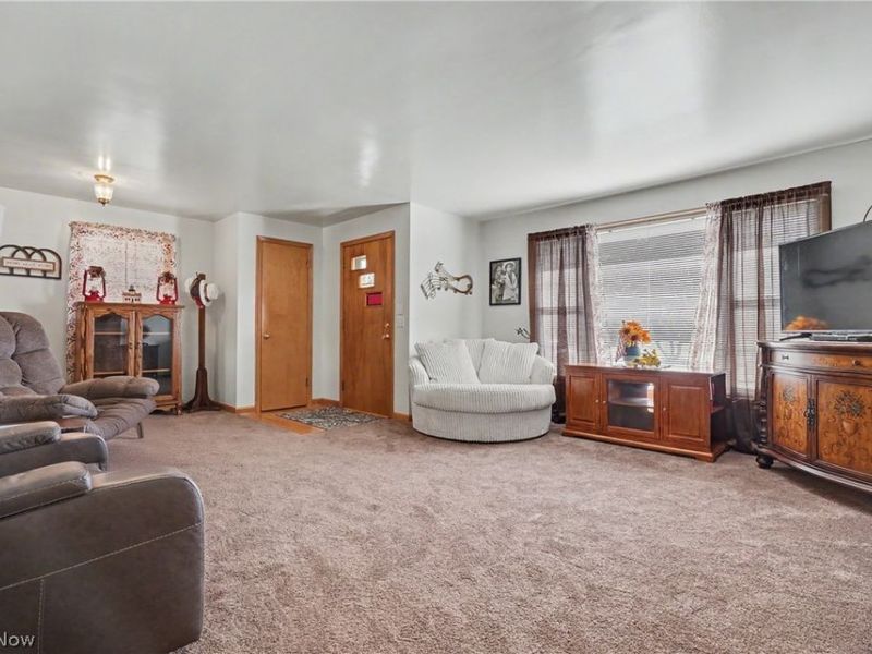 1540 Lilly Lane , Alliance, OH 44601 Photo 8