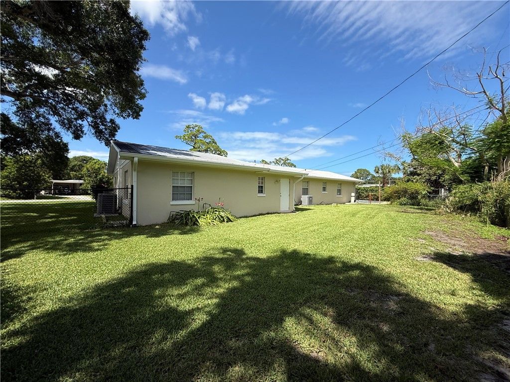 2015 15th Lane, Vero Beach, FL 32960 Photo