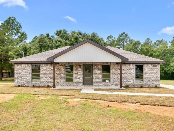 8198 Meadowood Drive, Citronelle, AL 36522