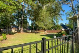 5528 Crescent View Drive photo 4