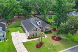 5528 Crescent View Drive photo 4