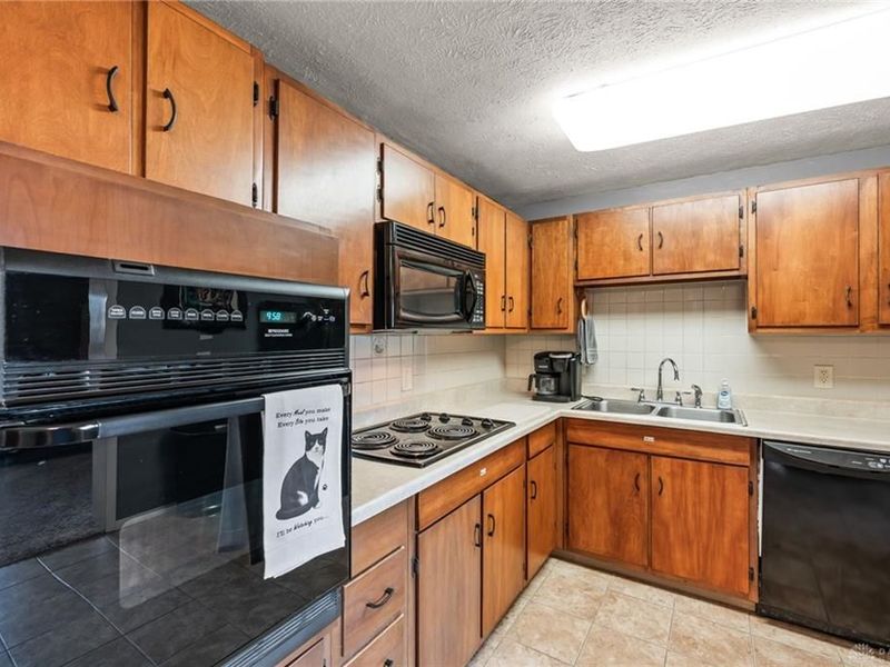 717 Kirkwood Drive, Vandalia, OH 45377 Photo 10