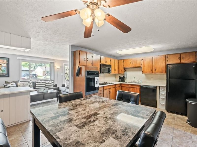 717 Kirkwood Drive, Vandalia, OH 45377 Photo 8