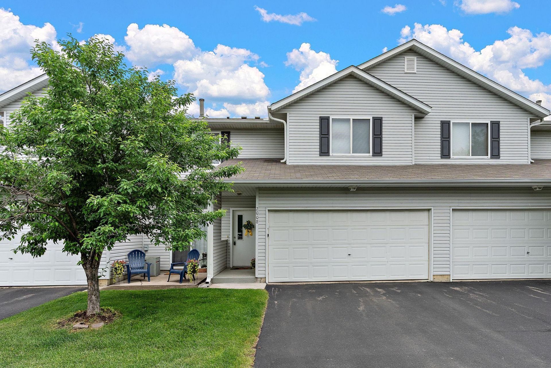 2008 Parkway Avenue, Shakopee, MN 55379 Main Photo
