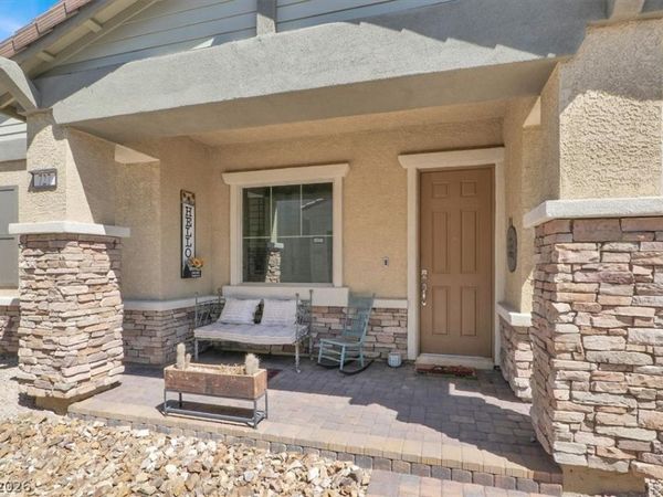 727 Chopin Hills Street, Henderson, NV 89011