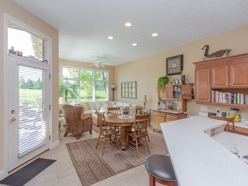 890 Vintage Lake Court, Centerville, OH 45458 Photo 15