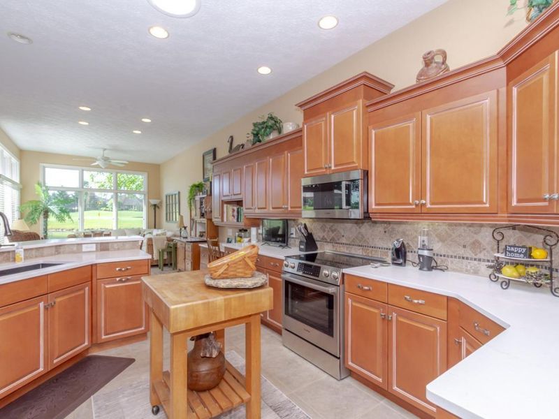 890 Vintage Lake Court, Centerville, OH 45458 Photo 24