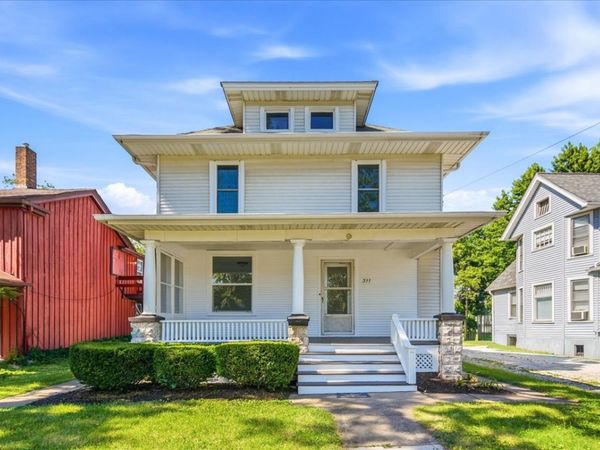311 North Avenue , Naperville, IL 60540