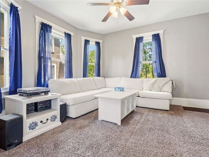 1526 Frazer Avenue NW, Canton, OH 44703 Photo 6