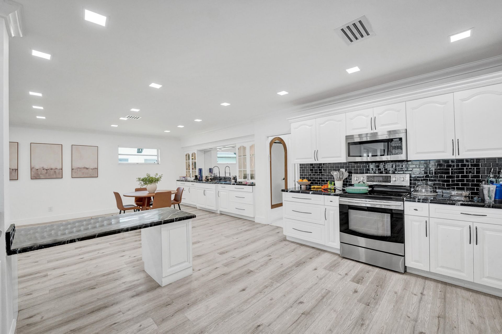 3630 N 55th Avenue, Hollywood, FL 33021 Photo