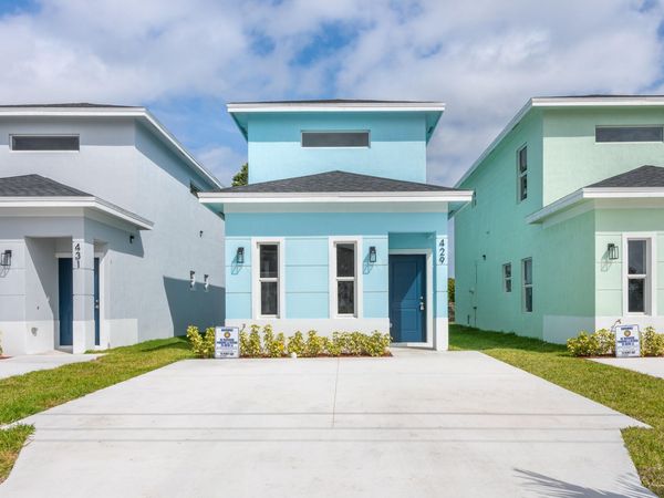 430 NW 13th Avenue, Boynton Beach, FL 33435