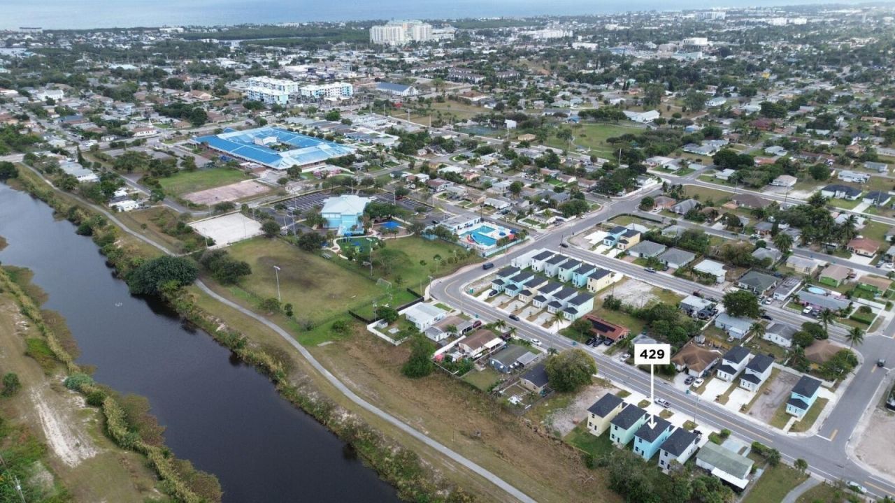 430 NW 13th Avenue, Boynton Beach, FL 33435 Photo