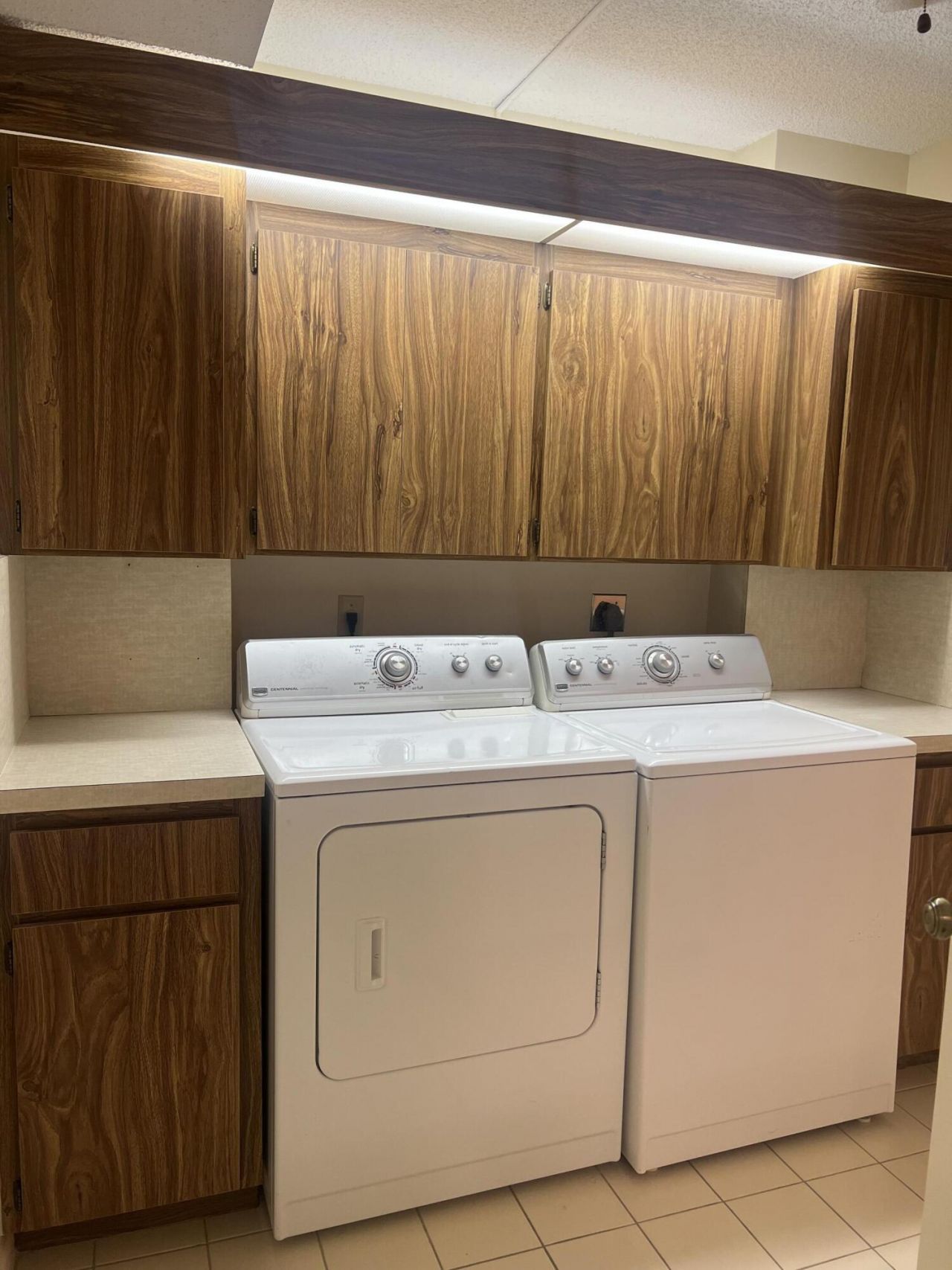 3636 Whitehall Drive, Unit 204, West Palm Beach, FL 33401 Photo