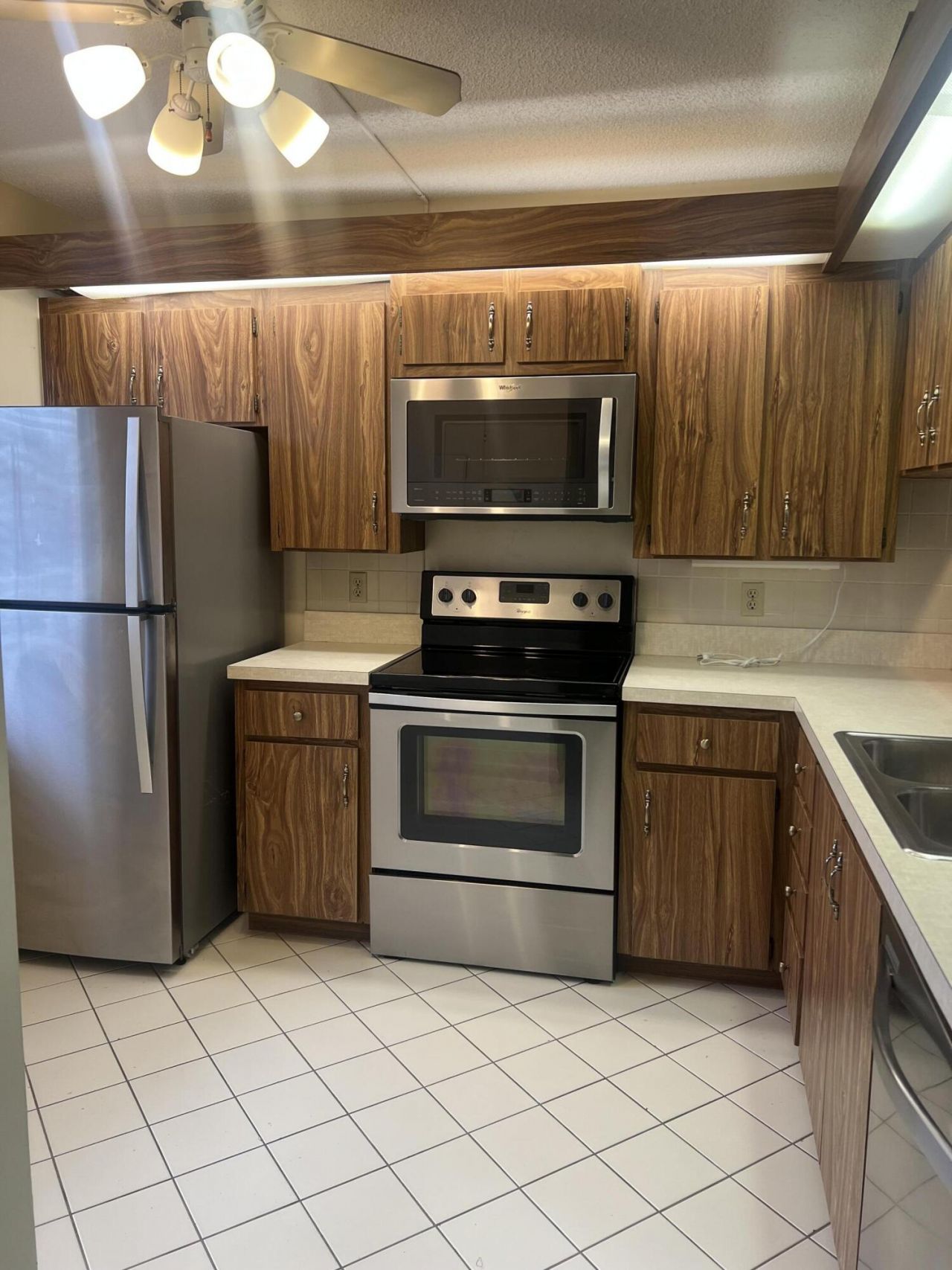 3636 Whitehall Drive, Unit 204, West Palm Beach, FL 33401 Photo