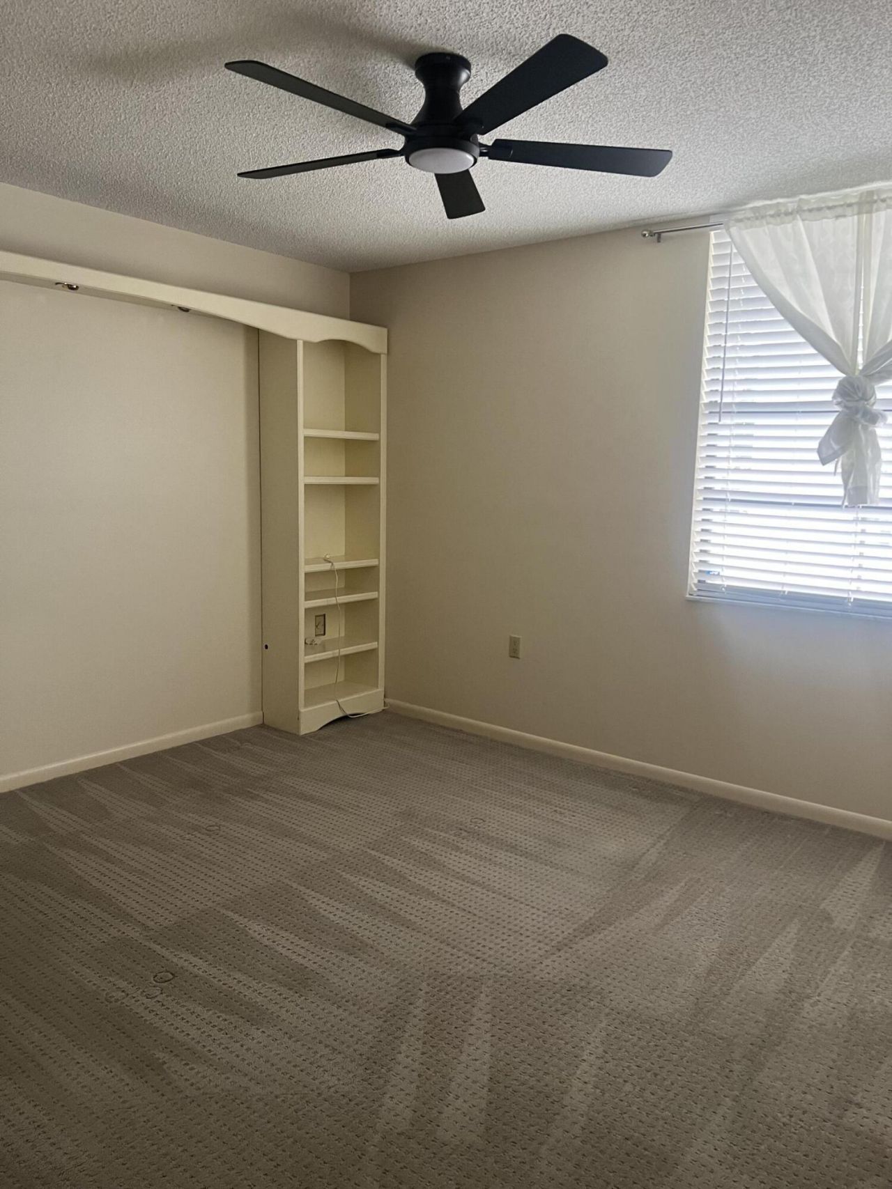 3636 Whitehall Drive, Unit 204, West Palm Beach, FL 33401 Photo