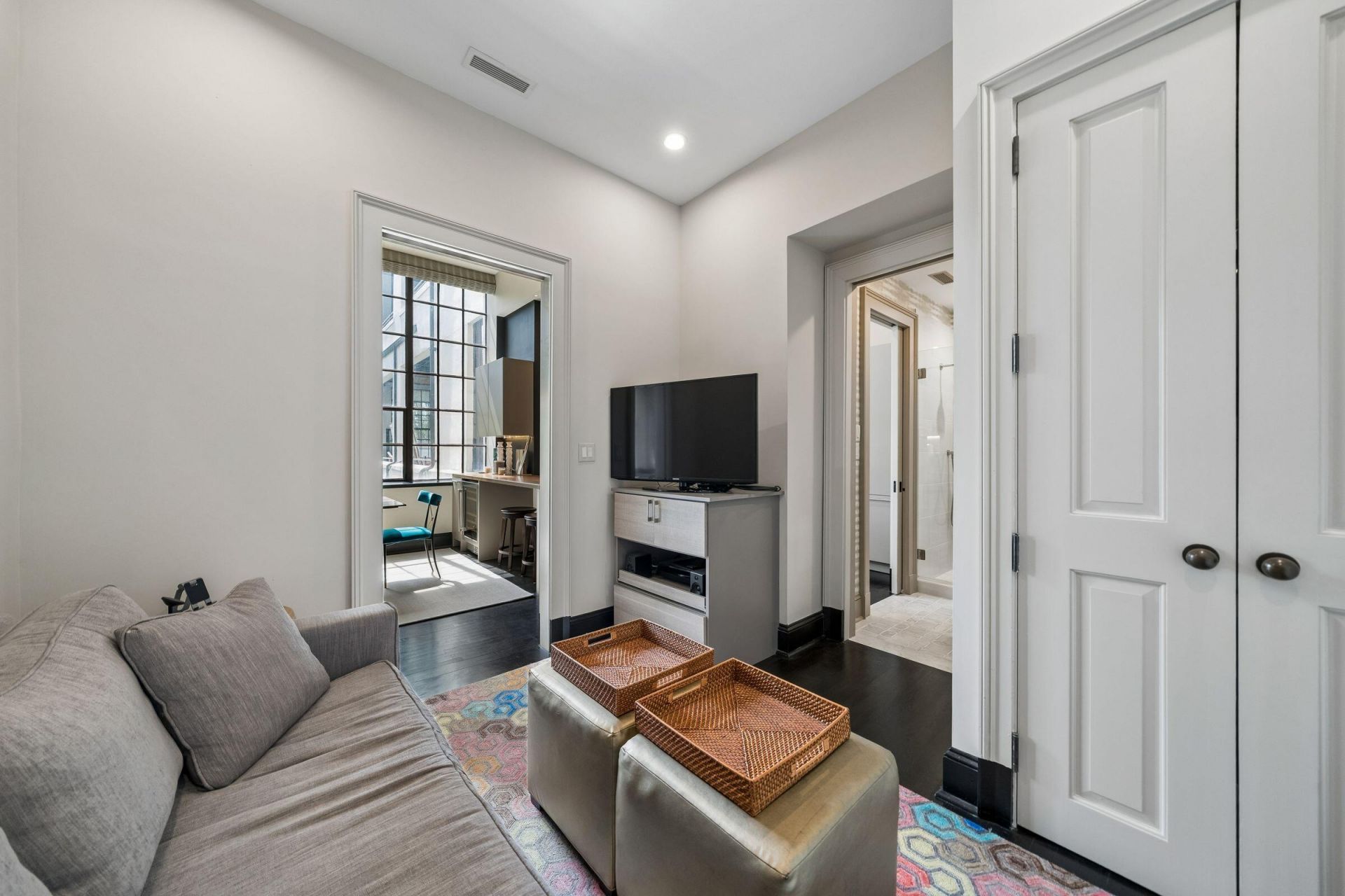3 Chisolm Street Photo 26