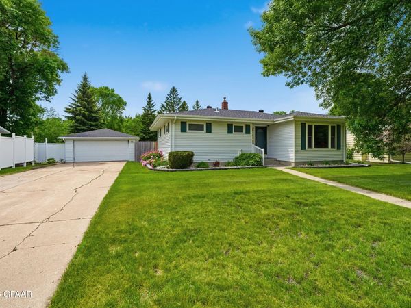 1919 14TH Avenue NW, East Grand Forks, MN 56721