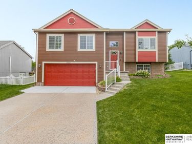 2506 Hogantown Drive, Bellevue, NE 68123