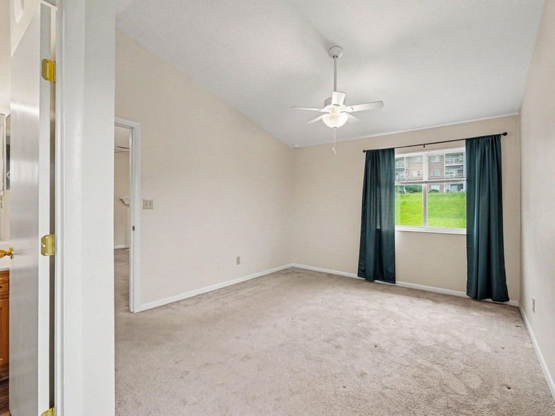 230 Willowbrook Court, Unit 9, Wilder, KY 41071 Photo 8