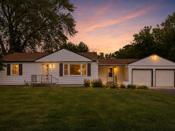 7828 W Puetz Rd, Franklin, WI 53132