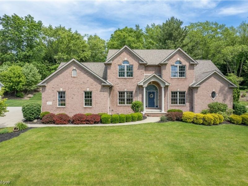 6612 Greyhawk Street NW, Canton, OH 44708 Photo 1