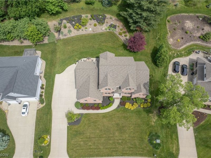 6612 Greyhawk Street NW, Canton, OH 44708 Photo 2