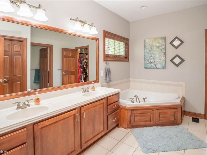 6612 Greyhawk Street NW, Canton, OH 44708 Photo 22