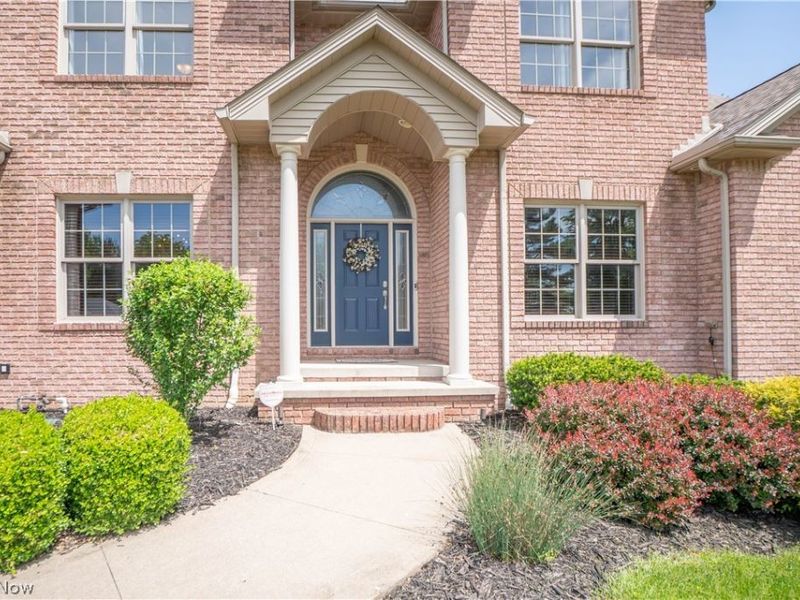 6612 Greyhawk Street NW, Canton, OH 44708 Photo 3