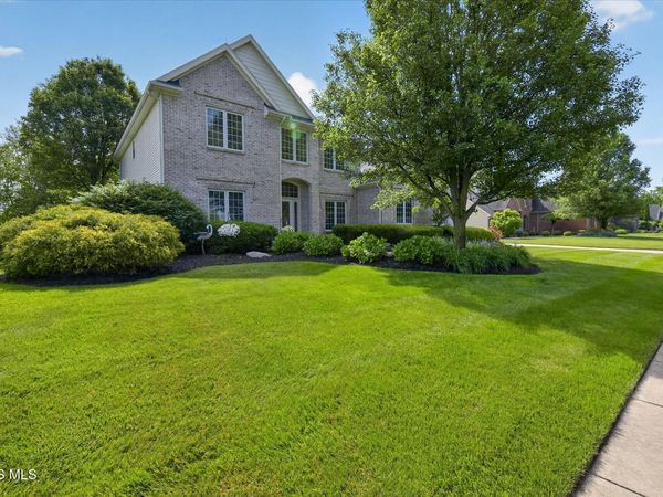 3927 Coneflower Lane, Maumee, OH 43537