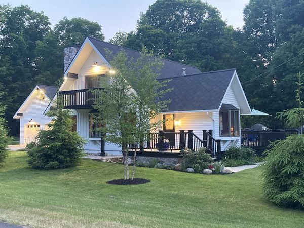 7452 Leonard Avenue, Manistee, MI 49660